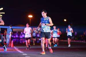 BIB: 900
                            <button type="button" onclick="openModal(22972192)" class="btn btn-primary btn-sm float-right btn-popup" data-toggle="modal" data-target=".modal-high-quality">
                        <i class="fas fa-shopping-cart"></i> Add to Cart
                    </button>
                                            <button type="button" onclick="isThisMe(22972192, true)" class="btn btn-success btn-sm float-right btn-popup btn-isme hidden" data-toggle="tooltip" data-placement="bottom" title="นี่คือรูปของคุณใช่ไหม คลิกที่นี่เพื่อเอาเข้าอัลบั้ม">
                        <i class="fas fa-plus"></i> Add to album
                    </button>
                    <button type="button" onclick="isThisMe(22972192, false)" class="btn btn-warning btn-sm float-right btn-popup btn-isnotme hidden">
                        <i class="fas fa-ban"></i> Remove from album
                    </button>